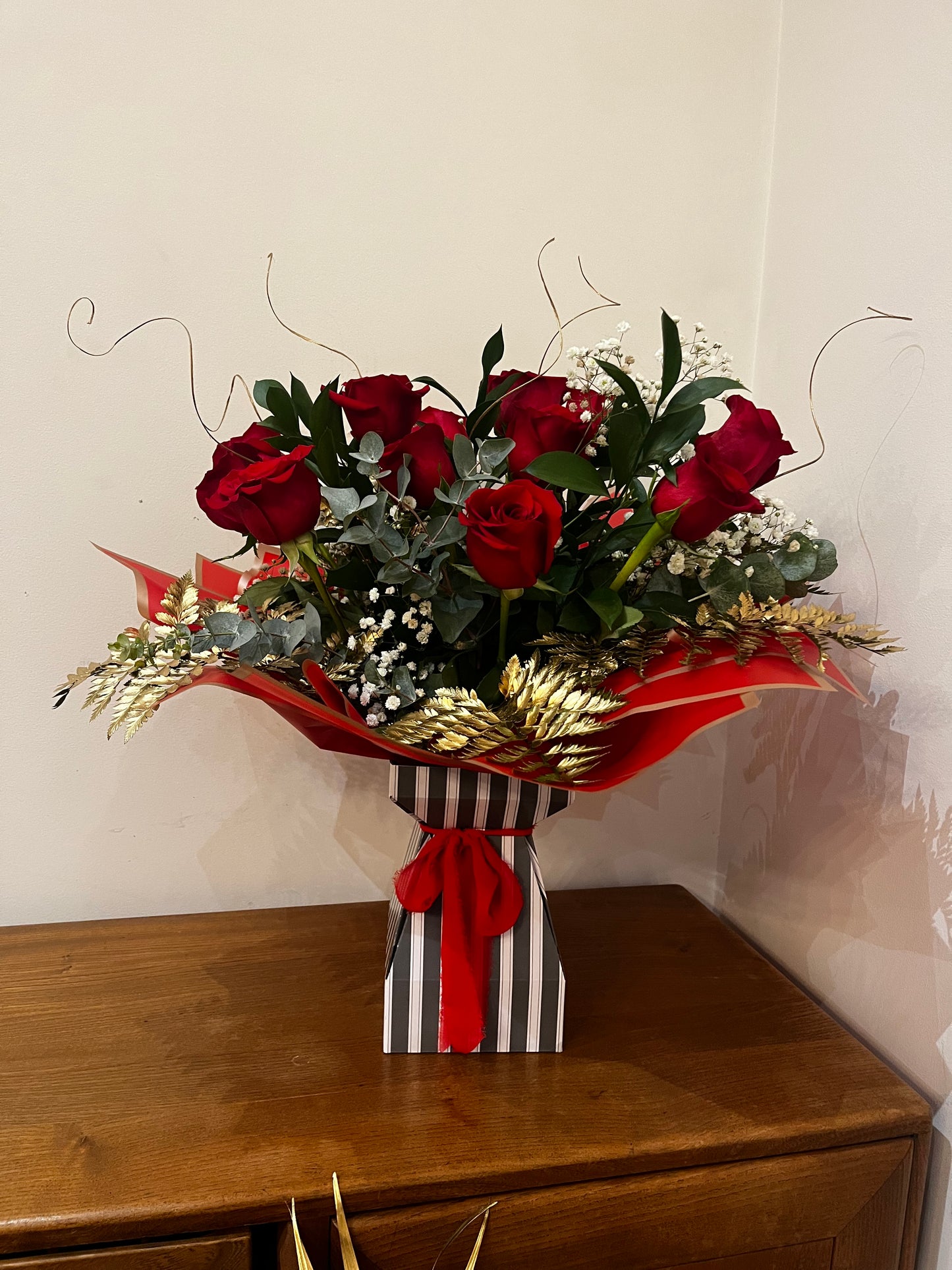 🌹A Dozen Promises🌹