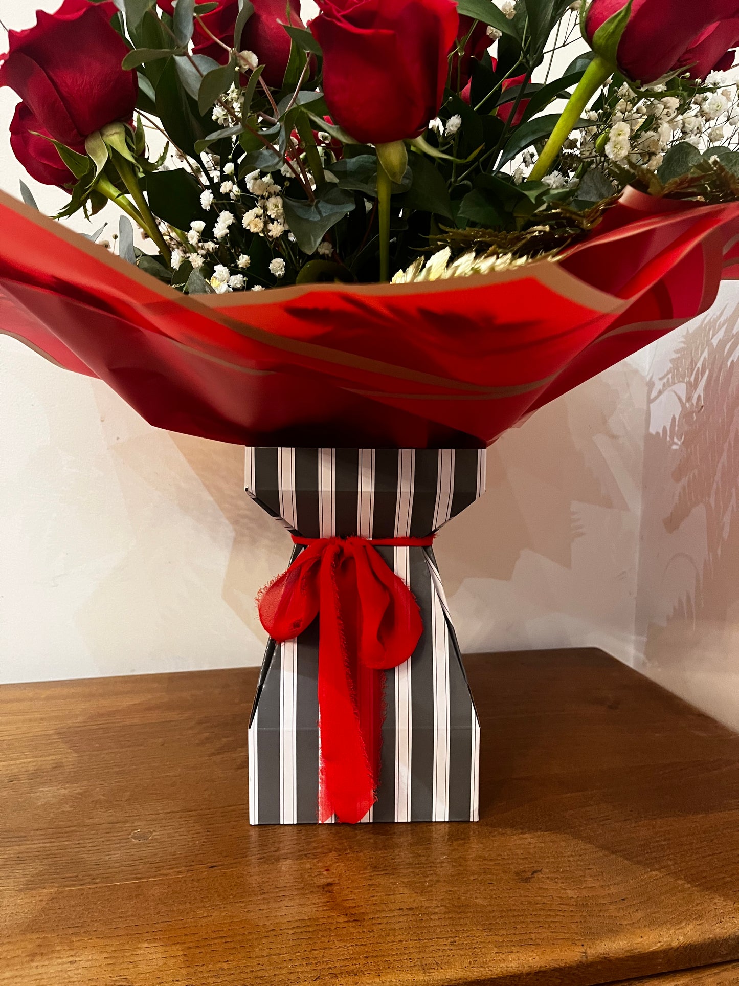 🌹A Dozen Promises🌹